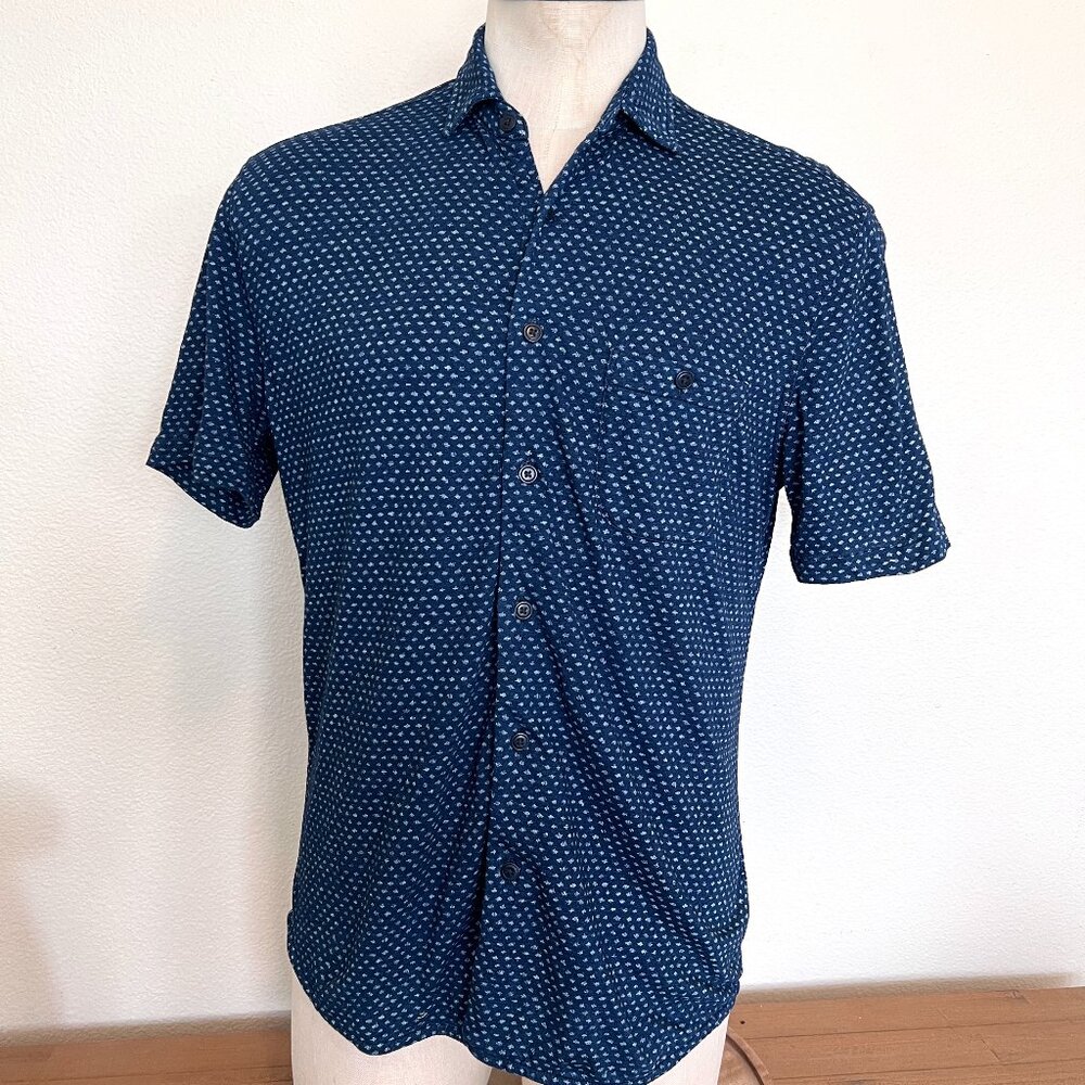 Faherty Navy & White Short Sleeve Button Shirt - Size Medium